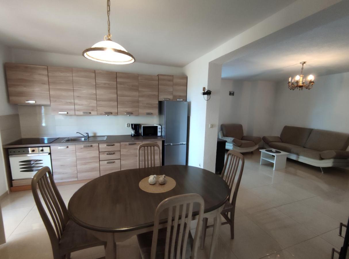 Apartments Beba Привлака Номер фото